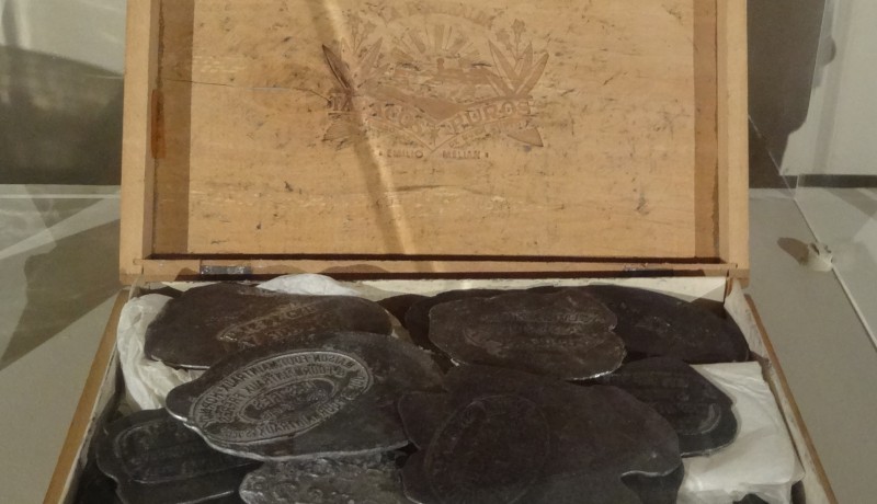 Plaquettes de plomb avec estampilles